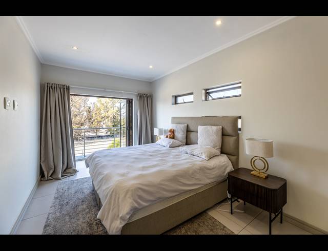 3 BEDROOM HOUSE FOR SALE IN BRYANSTON
